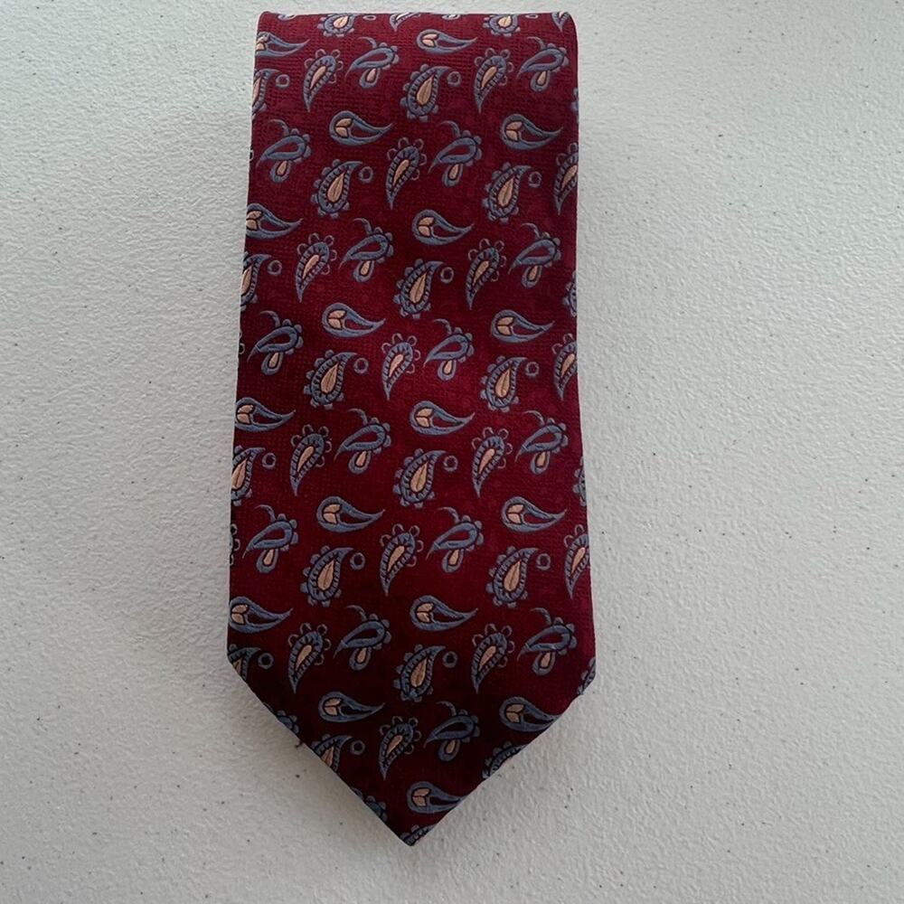 Charvet Place Vendome Necktie  Mens Necktie France Silk Red Burgundy Paisley